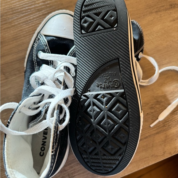 Used GIRLS converse - Picture 3 of 3